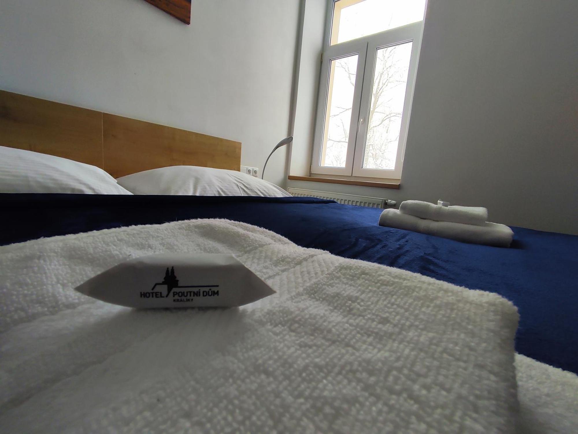 Hotel Poutni Dum Kraliky Ngoại thất bức ảnh